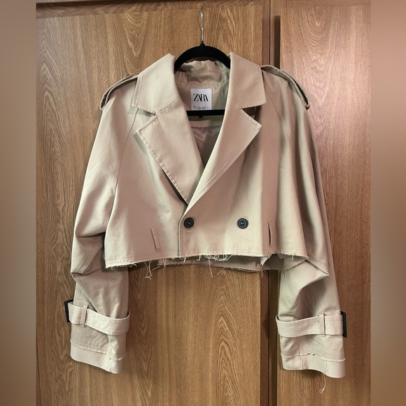 Zara cropped trench coat with raw hem size L - Picture 1 of 3